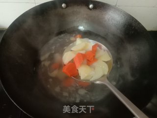 咖喱牛腩的做法步调：7