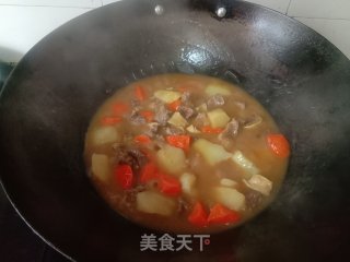 咖喱牛腩的做法步调：13