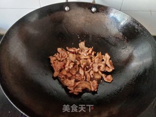 白薯粉炒肉的做法步调：5