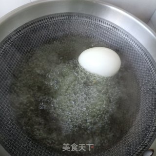 木耳西兰花拌鹅蛋的做法步调：3