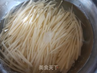 素炒三丝的做法步调：2