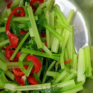 芹菜拌酱牛肉的做法步调：6