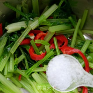芹菜拌酱牛肉的做法步调：7