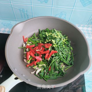 韭苔炒肉丝的做法步调：7