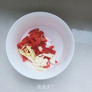 韭苔炒肉丝的做法步调：4