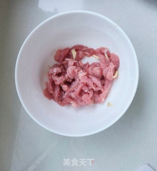 韭苔炒肉丝的做法步调：3
