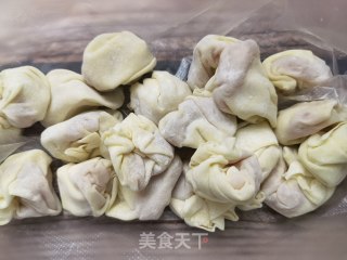 鸭架汤煮馄饨的做法步调：2