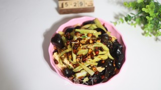木耳腐乳拌黄瓜的做法步调：7