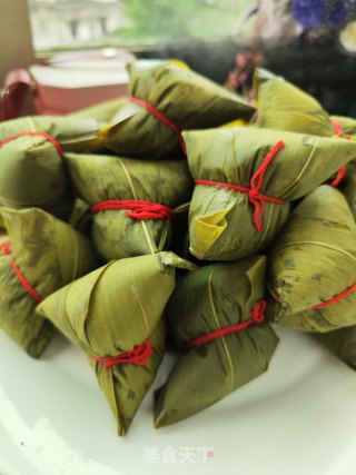 年夜黄米三色藜麦鸡肉粽子的做法步调：23