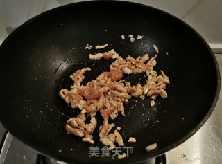 肥肉丝炒白菜头的做法步调：6