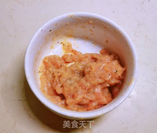 肥肉丝炒白菜头的做法步调：4