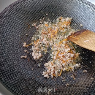 肉终养心菜炒木耳的做法步调：8