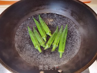 凉拌春葵藕片的做法步调：3