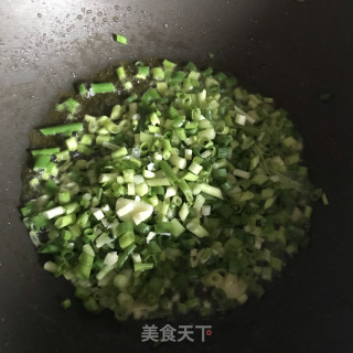 小葱蛋炒饭的做法步调：6
