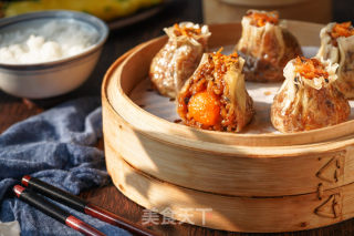 蛋黄肉紧烧麦的做法步调：8