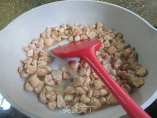 萝卜干炒鸡胸肉的做法步调：6