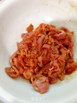 喷鼻菜拌牛肉的做法步调：5