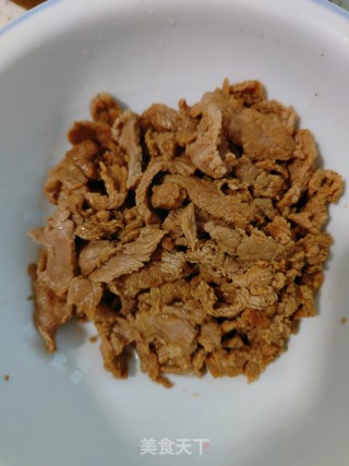喷鼻菜拌牛肉的做法步调：12
