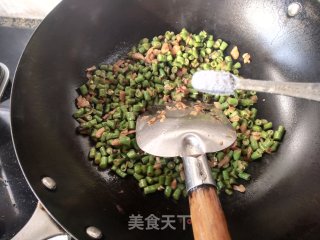 中婆菜炒少豆角的做法步调：10