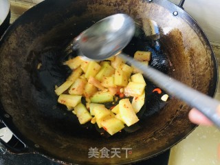 炒西瓜皮的做法步调：5