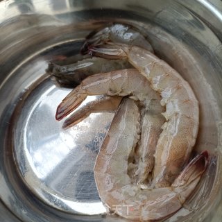 明虾炖肉豆角的做法步调：4