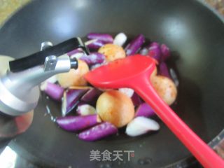 茄子烧油里筋塞肉的做法步调：12