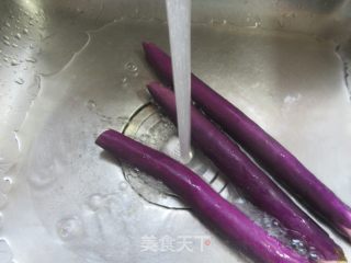 茄子烧油里筋塞肉的做法步调：2
