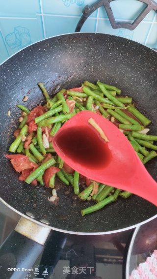 西白柿炒豆角的做法步调：7