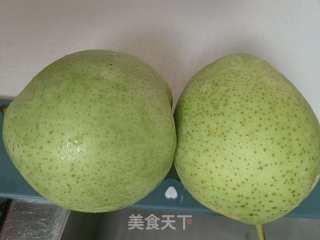 雪梨汤的做法步调：1