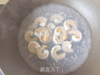 火煮毛肚虾仁的做法步调：2