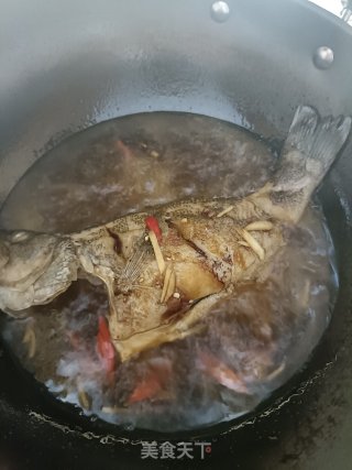 白烧鲈鱼的做法步调：6