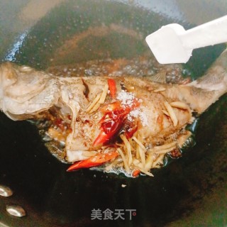 白烧鲈鱼的做法步调：5
