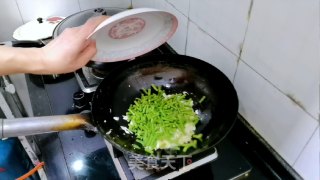 西白柿鸡蛋凉里的做法步调：5