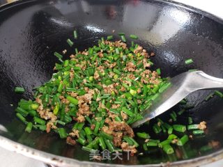 韭苔炒肉沫的做法步调：4