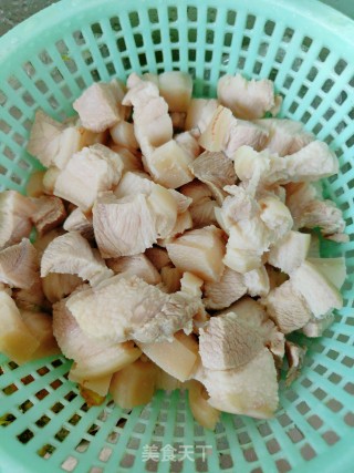 家常白烧肉的做法步调：3