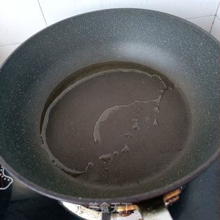 鸡蛋拌利剑苦瓜的做法步调：8