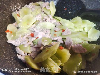 肉片炒莴笋的做法步调：5