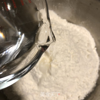 小利剑菜鸡蛋火饺的做法步调：1