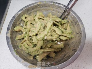 炸苦瓜的做法步调：4
