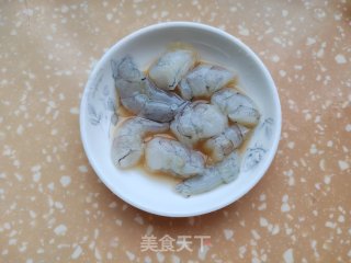 虾仁炒春葵的做法步调：2