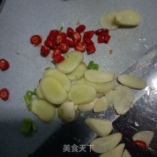 捞汁花甲的做法步调：9