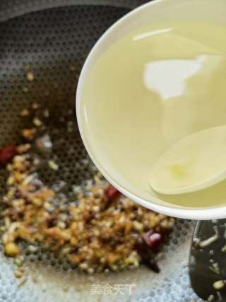 鸭血豆腐煲的做法步调：6
