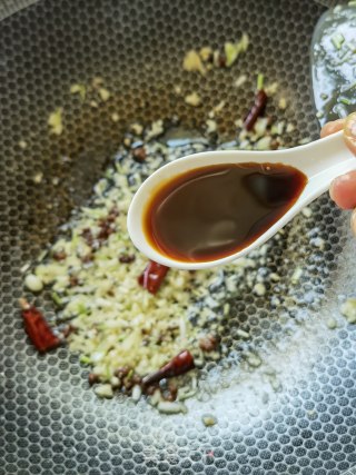 鸭血豆腐煲的做法步调：5