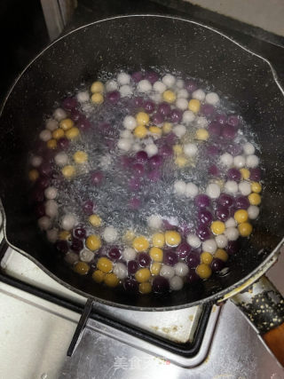 芒果芋圆西米的做法步调：4