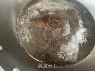 凉拌银耳的做法步调：9