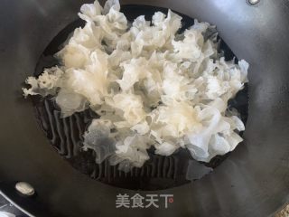 凉拌银耳的做法步调：10
