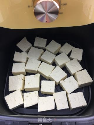 氛围炸锅烤豆腐的做法步调：2