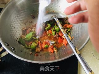 牛肉炒里片的做法步调：9