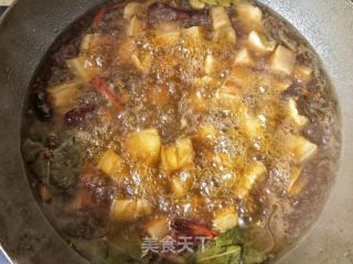 白烧肉炖土豆豆腐串的做法步调：13