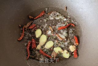 白烧肉炖土豆豆腐串的做法步调：8